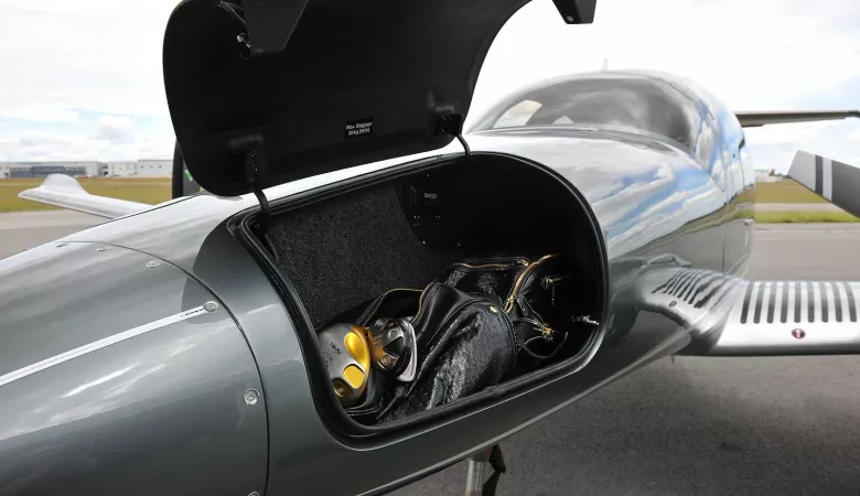 csm_DA62_Highlight-2_Airframe_Bild-1-Nose-compartment_7b32552d13.jpg