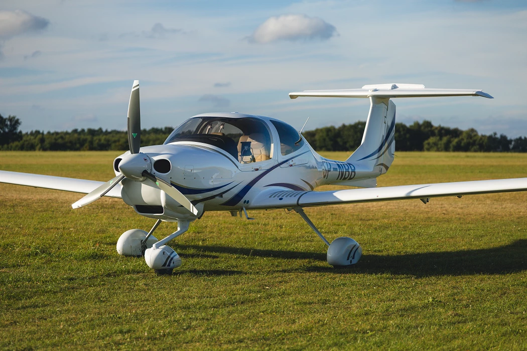 Diamond DA-40 NG SP-NBB _ JB x @ignvtowski  _ 006.jpg