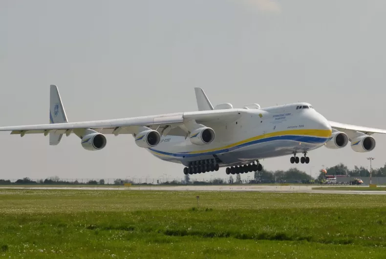 valdazf-airport-3167879.jpg