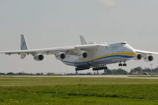 valdazf-airport-3167879.jpg