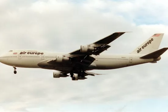 Air_Europe_Boeing_747-100_Maiwald-1.jpg