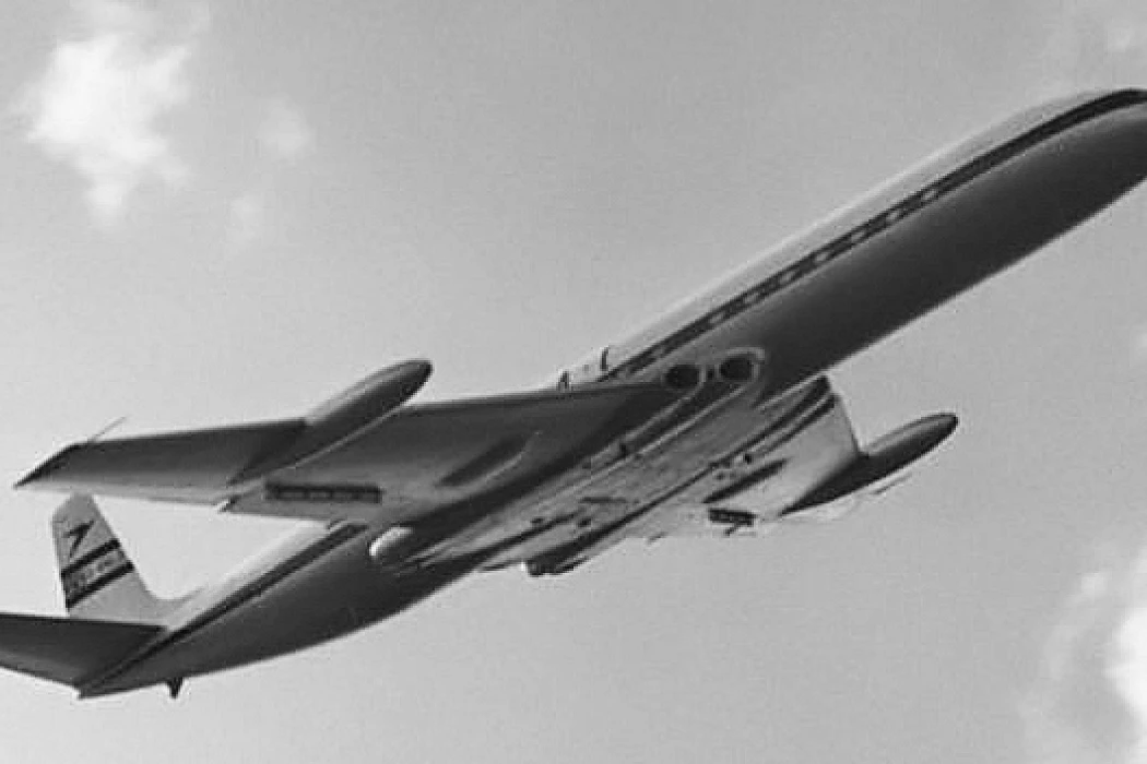 DH106_Comet_3_G-ANLO_FAR_1954.jpg
