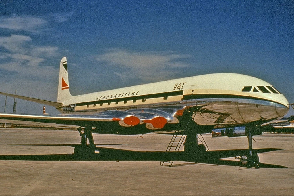 Aeromaritime_Comet_Groves.jpg